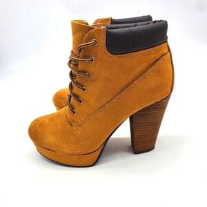 Shi by Journey's Shoes Women's 9M Healed Boots Wheat